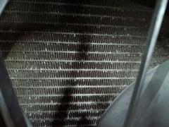 Радиатор ДВС 30723706, 01113005, 031M16, 052-017-0001, 104384, 220018N, 30636430, 30636579, 30636580, 30671016, 30671017, 30680141, 30681494, 30681495, 30681822, 30681823, 30723707, 30723876, 30723877, 30723910, 31293550, 31305171, 36000086, 36000464, 36002408, 364040, 376756481, 470R0542, 58356, 65613A, 735541, 8602674, 8602864, 8602866, 8602867, 8603427, 8603428, 8603613, 8603842, 8634066, 8638119, 8768505, 8MK 376 756-481, 8MK376756-481, CR 1191 000S, FX-036-3747, FX-036-3747A, RC00238, STR0263, TD-036-3747, TD-036-3747A, V95-60-0004, VCS1107, VO2133 на Volvo Xc90 CZ B5254T2 Фото 13