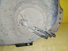 Бак топливный на Toyota Noah AZR65G 1AZ-FSE Фото 3