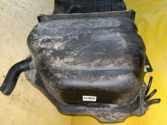 Бак топливный на Toyota Noah AZR65G 1AZ-FSE Фото 8