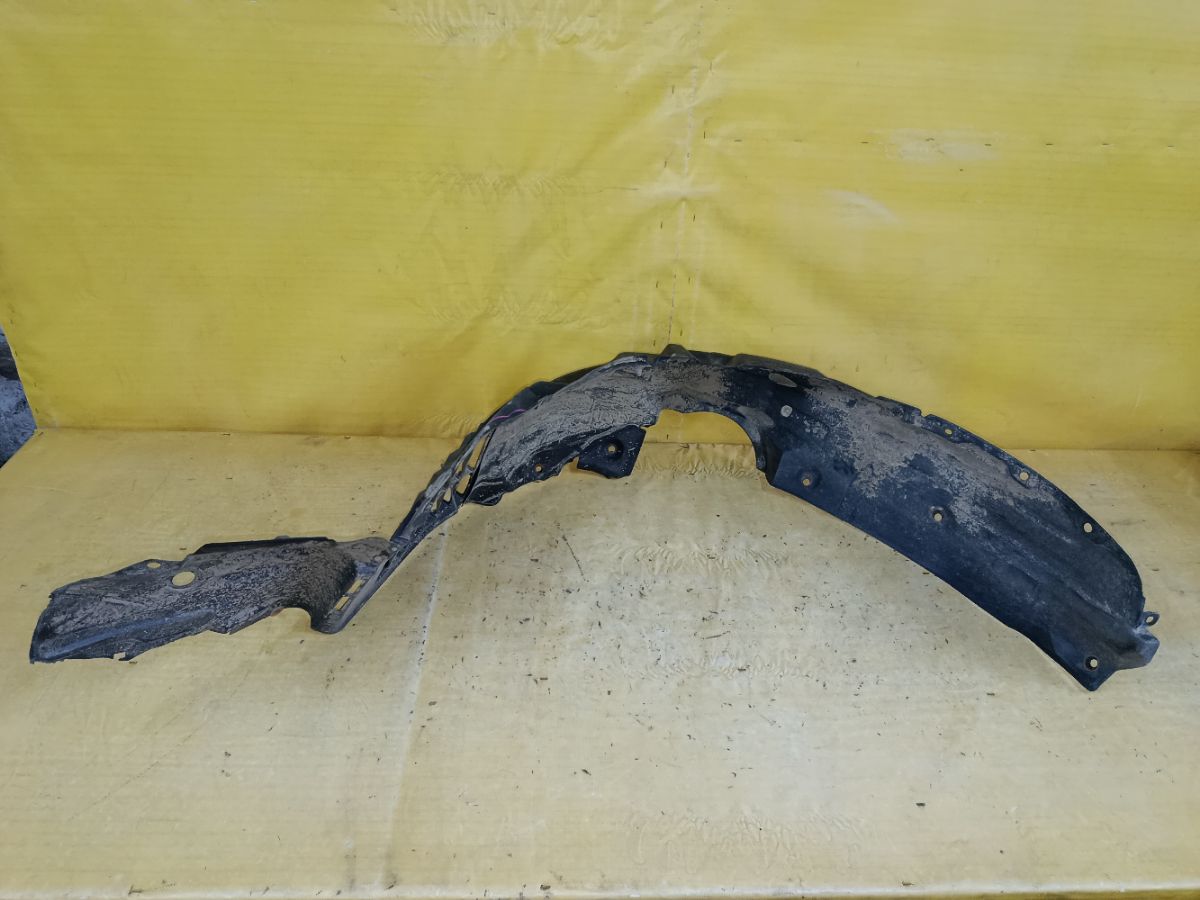 Подкрылок 53876-44080 на Toyota Ipsum ACM21W 2AZ-FE Фото 1