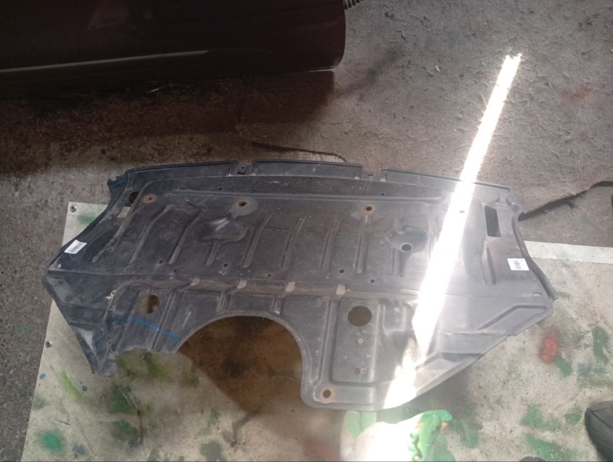 Защита двигателя 51441-22280 на Toyota Mark Ii GX105 1G-FE Фото 7