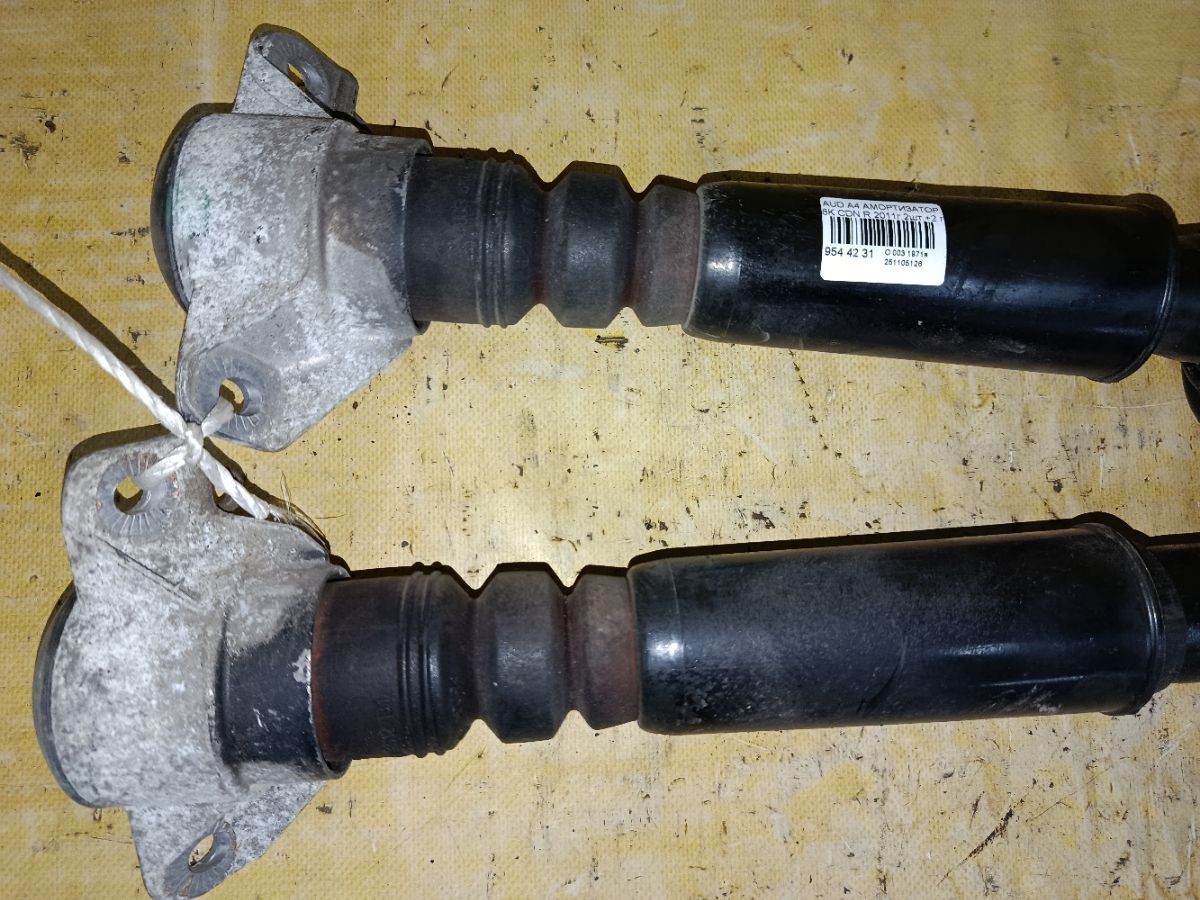 Амортизатор на Audi A4 8K CDN Фото 3