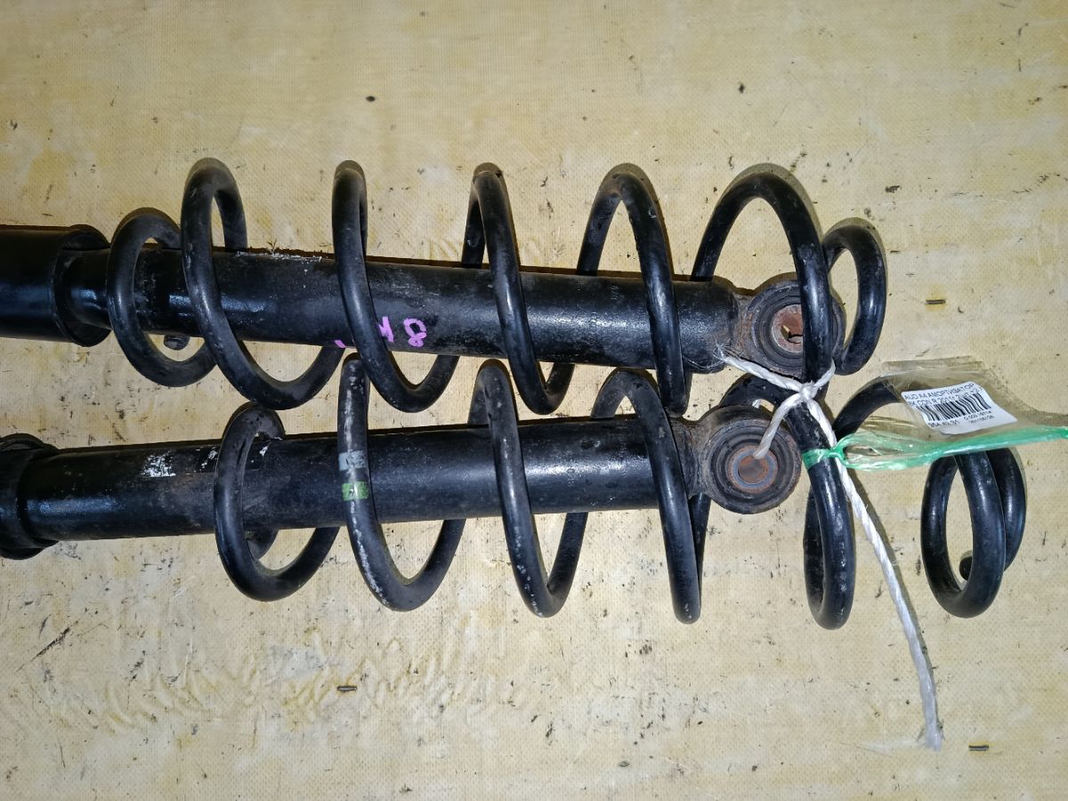 Амортизатор на Audi A4 8K CDN Фото 4