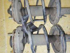 Стойка амортизатора на Mitsubishi Grandis NA4W 4G69 Фото 4