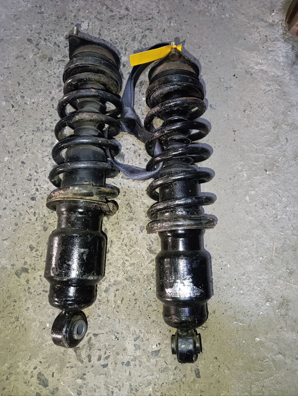 Стойка амортизатора на Subaru Legacy Lancaster BH9 EJ25 Фото 8