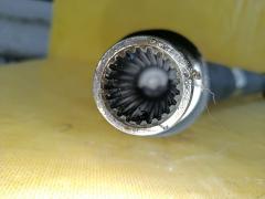 Кардан на Toyota Noah AZR65G 1AZ-FSE Фото 14