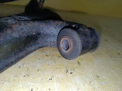 Рычаг на Nissan Bluebird Sylphy QG10 QG18DE Фото 7