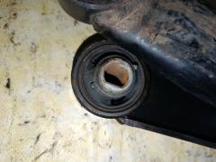 Рычаг на Mazda Familia S-Wagon BJ5W ZL Фото 2