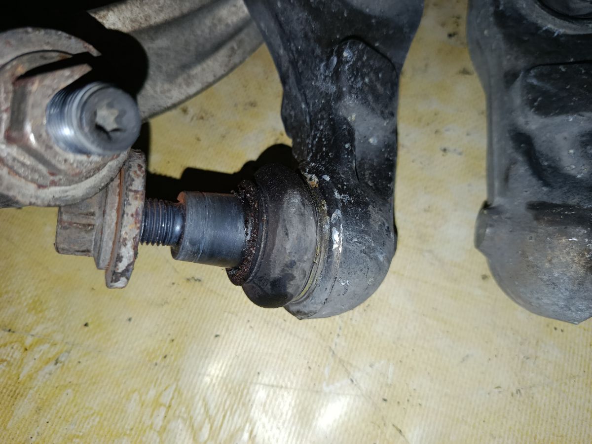 Рычаг на Audi A6 4F CCEA Фото 3