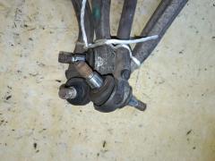 Рычаг на Mercedes-Benz C-Class Station Wagon S203.246 271.946 Фото 6