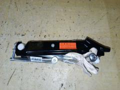 Домкрат A2035830715, A2035830315, A2035830415, A2115830615, A2125800018, A2215830115 на Mercedes-Benz C-Class Station Wagon S203.246 Фото 2