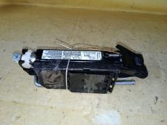 Домкрат A2035830715, A2035830315, A2035830415, A2115830615, A2125800018, A2215830115 на Mercedes-Benz C-Class Station Wagon S203.246 Фото 2