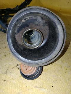 Заливная горловина топливного бака на Nissan Cube ANZ10 CGA3DE Фото 3