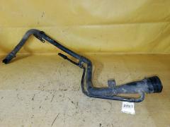 Заливная горловина топливного бака на Toyota Ipsum ACM21W 2AZ-FE 77201-44060  77201-44160  77201-44161