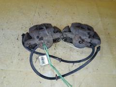 Суппорт на Toyota Noah AZR65G 1AZ-FSE Фото 2