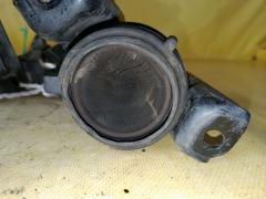 Подушка двигателя на Toyota Ipsum ACM21W 2AZ-FE Фото 8