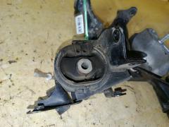 Подушка двигателя на Toyota Ipsum ACM21W 2AZ-FE Фото 9