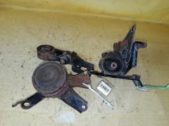 Подушка двигателя на Toyota Corolla Fielder NZE164G 1NZ-FE