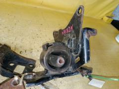 Подушка двигателя на Toyota Corolla Fielder NZE164G 1NZ-FE Фото 3