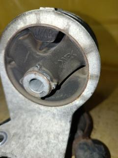 Подушка двигателя на Mitsubishi Grandis NA4W 4G69 Фото 6