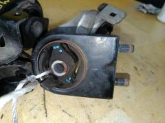 Подушка двигателя на Mazda Familia S-Wagon BJ5W ZL Фото 4