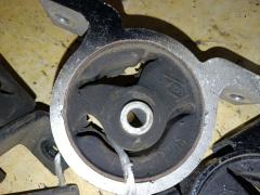 Подушка двигателя на Nissan Bluebird Sylphy QG10 QG18DE Фото 5