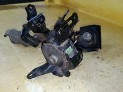 Подушка двигателя на Toyota Corolla Fielder NZE144G 1NZ-FE Фото 2