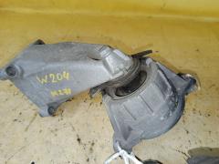 Подушка двигателя A2042400117 на Mercedes-Benz C-Class W204.241 271.950 Фото 4
