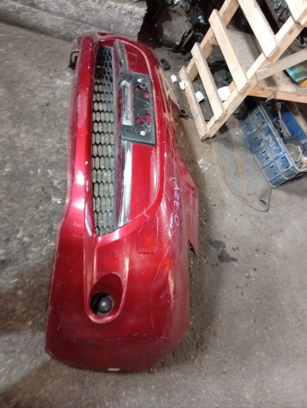 Бампер 62022-3NA0H на Nissan Leaf AZE0 Фото 15