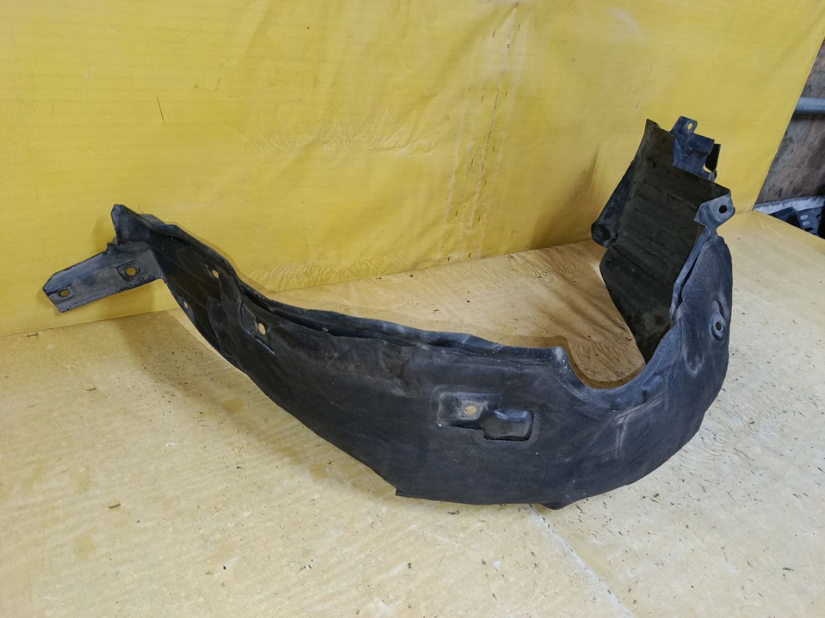 Подкрылок 53875-47020, 915.TY11151R, LT-TY6178 на Toyota Prius NHW20 1NZ-FXE Фото 3