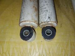 Амортизатор на Suzuki Jimny JB23W Фото 3