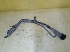 Заливная горловина топливного бака на Toyota Bb QNC20 K3-VE