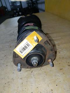 Стойка амортизатора на Honda Stepwgn RK2 R20A Фото 2