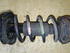 Стойка амортизатора на Honda Stepwgn RK2 R20A Фото 3