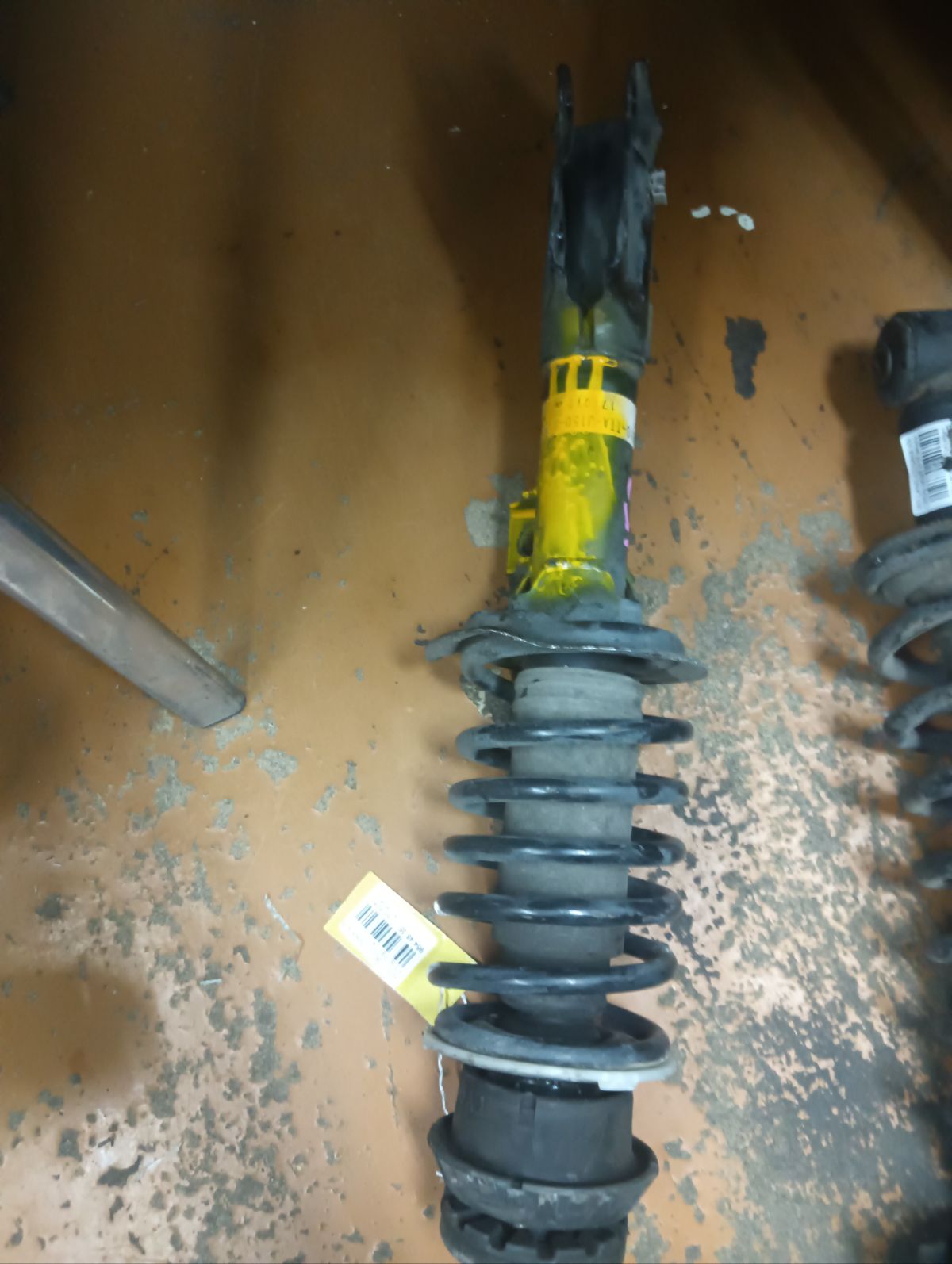 Пружина на Honda N-Box JF3 S07B Фото 7