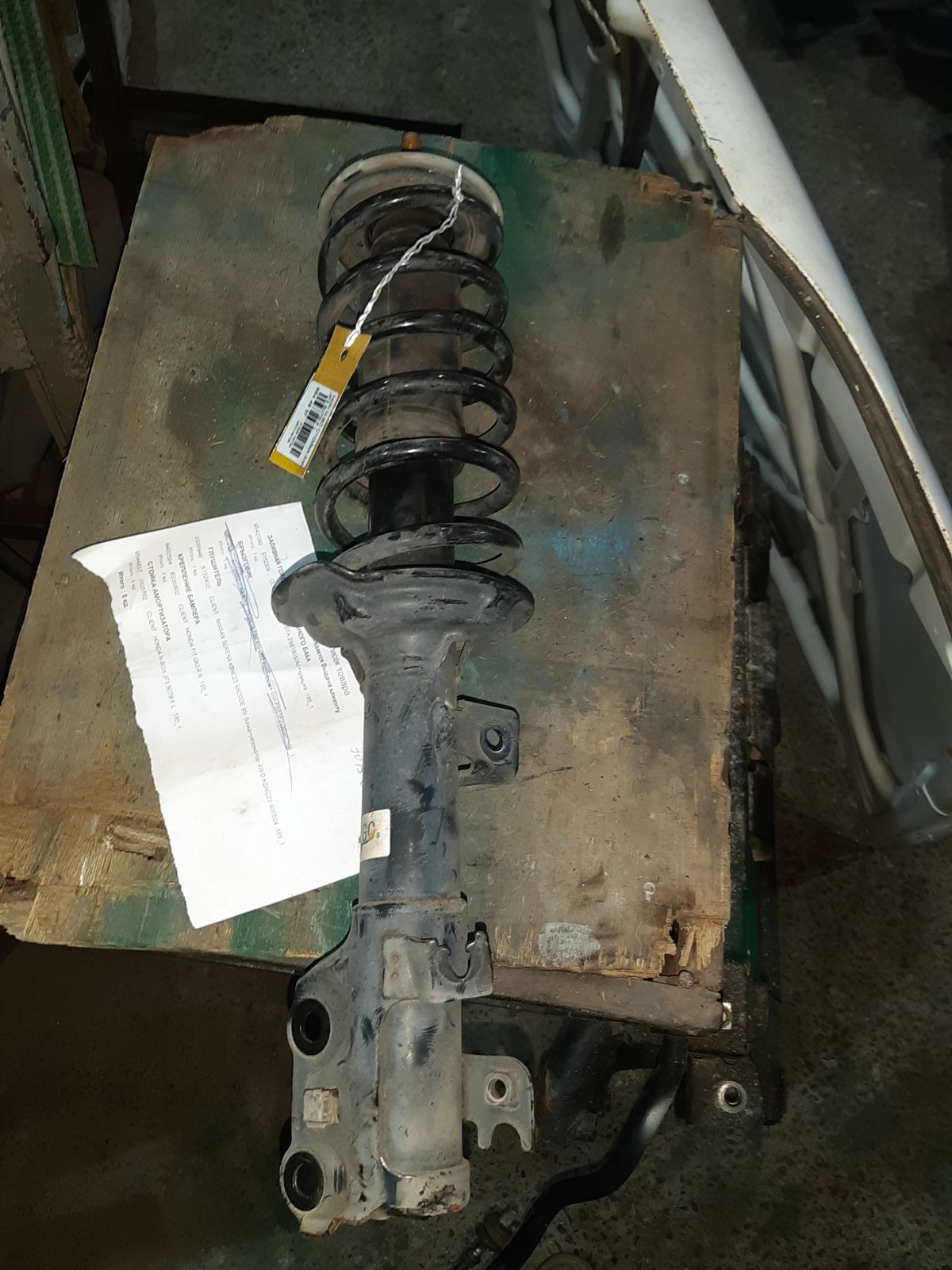 Стойка амортизатора на Honda N-Box JF3 S07B Фото 5