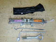 Домкрат на Nissan Leaf AZE0 Фото 2