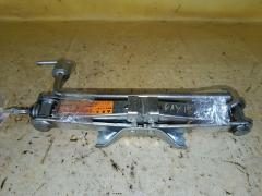 Домкрат на Nissan Ad Expert VAY12 Фото 2