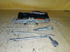 Домкрат на Nissan Note E11