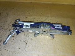 Домкрат на Honda Fit GE6 Фото 2