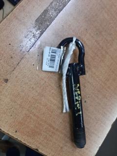 Крюк буксировочный 51960-0D080, 51960-47020 на Toyota Porte NCP141 Фото 2