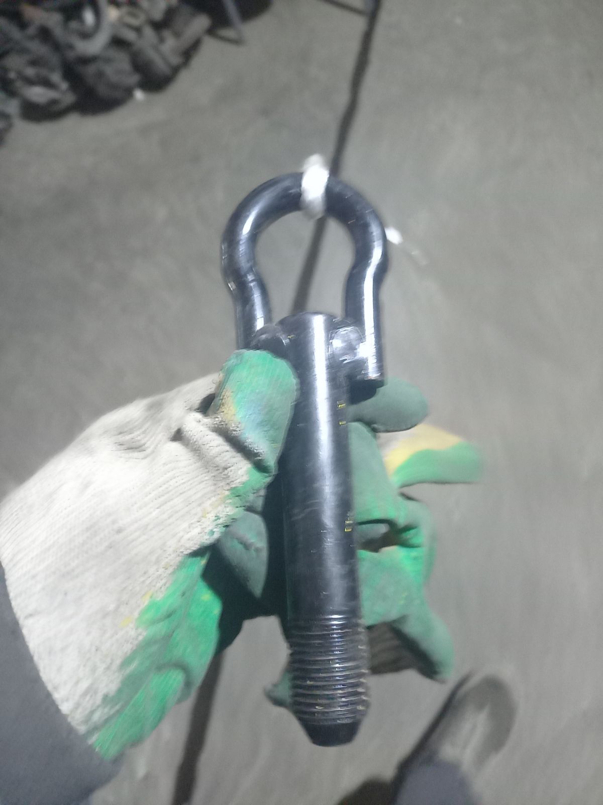 Крюк буксировочный 51960-52040 на Toyota Porte NNP11 Фото 2