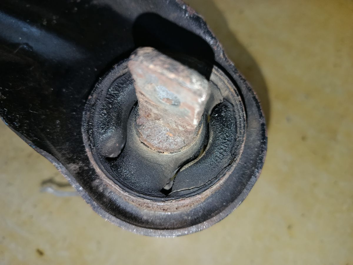 Ступица на Mitsubishi Outlander CW5W 4B12 Фото 3