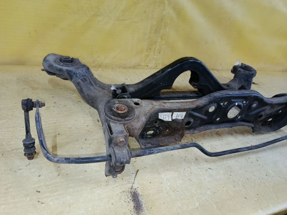 Балка подвески на Nissan Bluebird Sylphy QNG10 QG18DE Фото 11