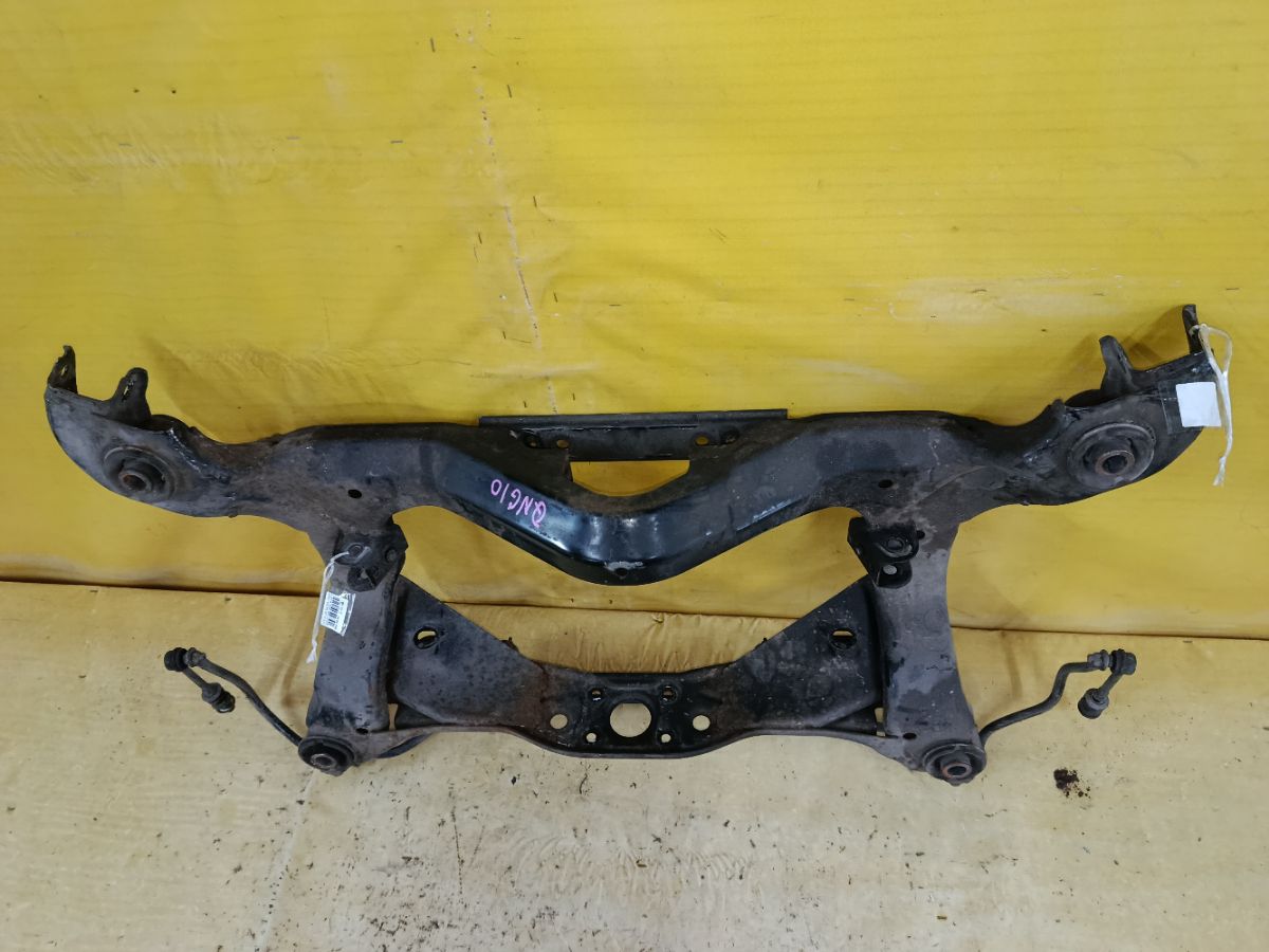 Балка подвески на Nissan Bluebird Sylphy QNG10 QG18DE Фото 2