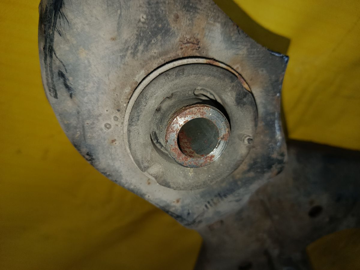 Балка подвески на Nissan Bluebird Sylphy QNG10 QG18DE Фото 5