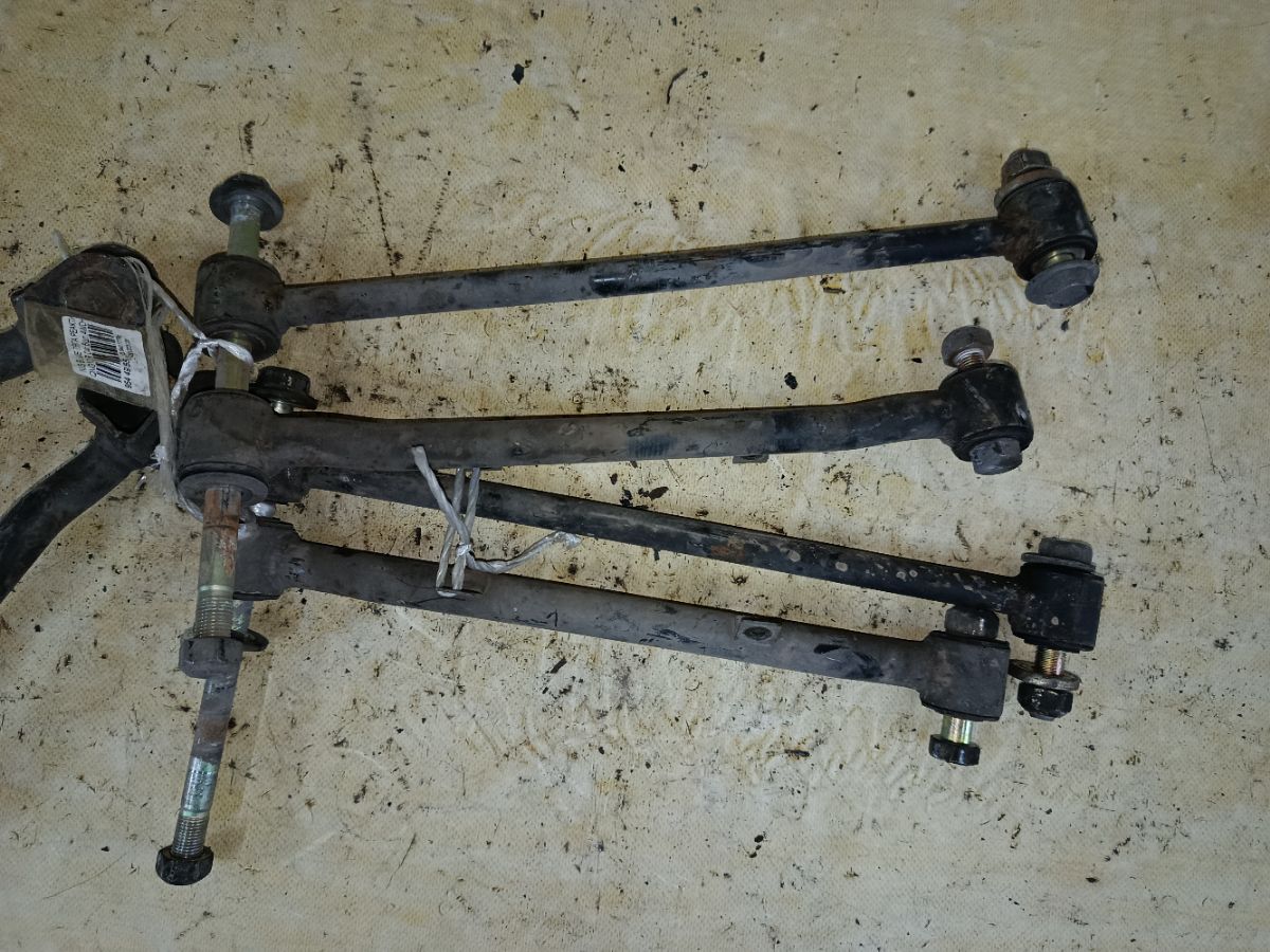 Тяга реактивная на Nissan Bluebird Sylphy QNG10 Фото 2