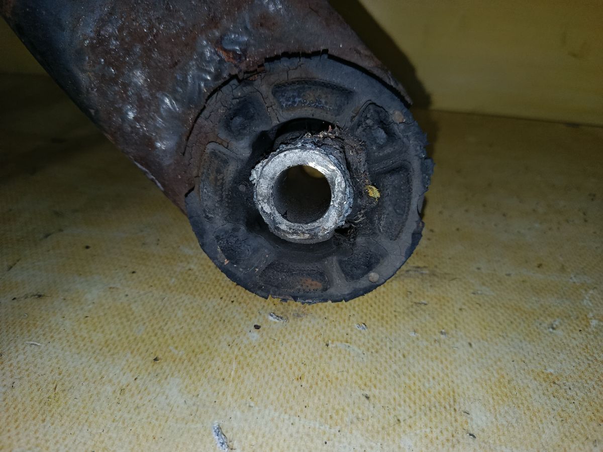 Балка подвески на Toyota Verossa GX115 1G-FE Фото 13