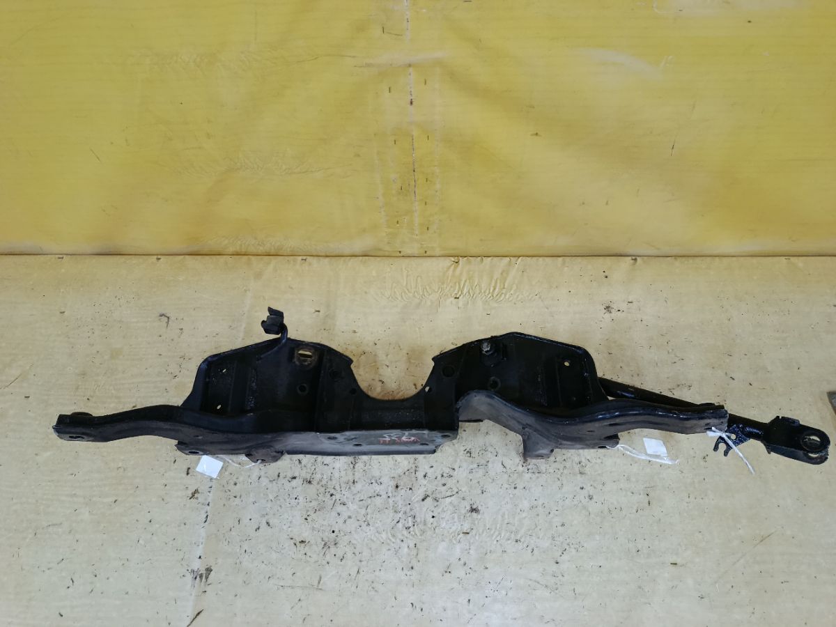 Балка подвески на Nissan Ad Van VHNY11 QG18DE Фото 5