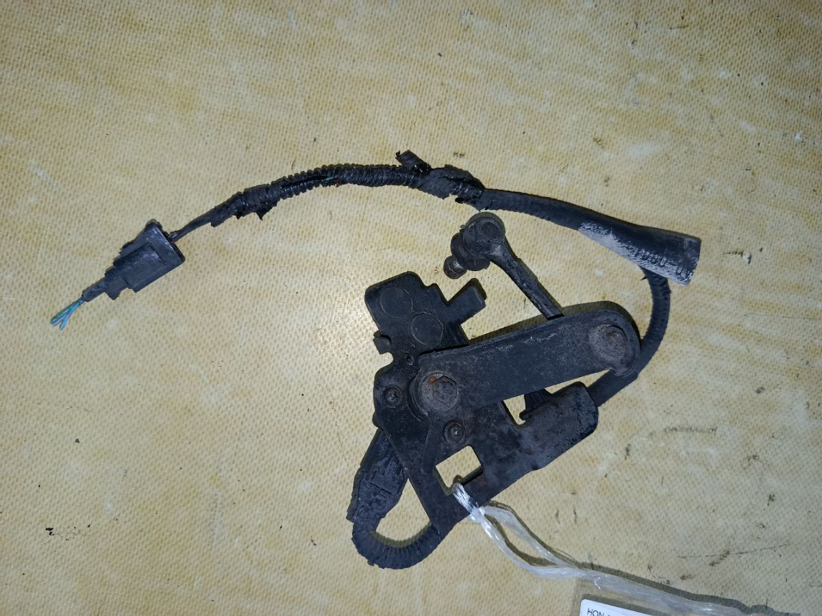 Датчик регулировки наклона фар на Honda Accord CU2 Фото 2